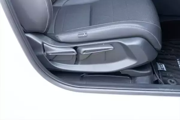 「カジュアル＆ワイルドに変貌！ マイナーチェンジのHonda「VEZEL」を徹底解剖」の画像