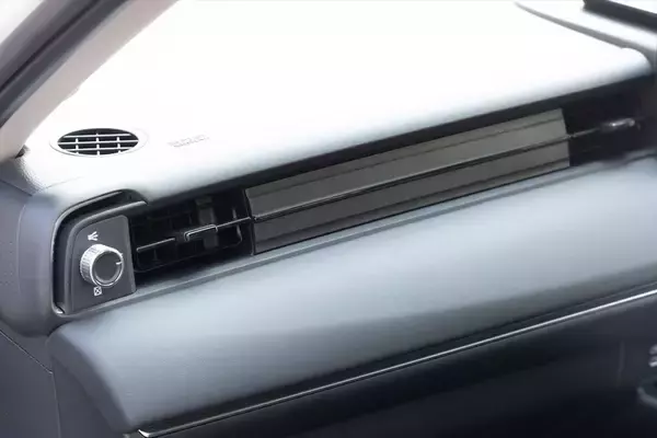 「カジュアル＆ワイルドに変貌！ マイナーチェンジのHonda「VEZEL」を徹底解剖」の画像