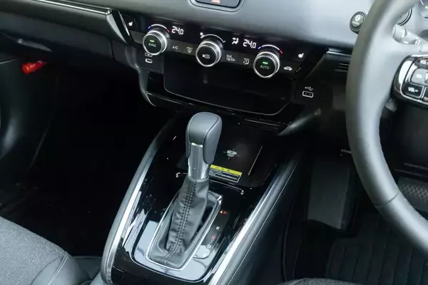 「カジュアル＆ワイルドに変貌！ マイナーチェンジのHonda「VEZEL」を徹底解剖」の画像