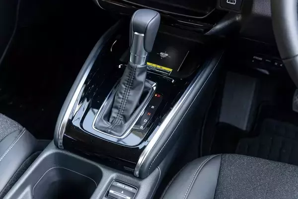 「カジュアル＆ワイルドに変貌！ マイナーチェンジのHonda「VEZEL」を徹底解剖」の画像