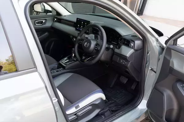 「カジュアル＆ワイルドに変貌！ マイナーチェンジのHonda「VEZEL」を徹底解剖」の画像