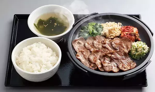 「ライス「特盛」が無料に！  焼肉定食、20時以降がガッツリに 「焼きたてのかるび」で」の画像