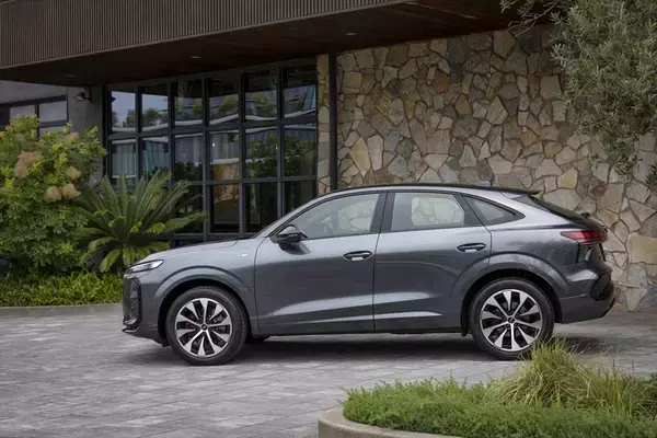 「【独御三家SUV対決】新型アウディ「Q3」登場！ BMW「X1」、ベンツ「GLA」と比較してわかった真の買いモデル」の画像