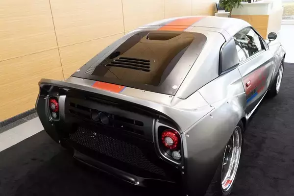 「オープンスポーツ「Modulo Neo Classic Racer」のラジコンは若者に刺さるのか？」の画像