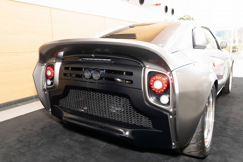 オープンスポーツ「Modulo Neo Classic Racer」のラジコンは若者に刺さるのか？