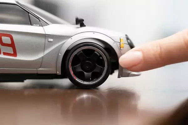 「オープンスポーツ「Modulo Neo Classic Racer」のラジコンは若者に刺さるのか？」の画像