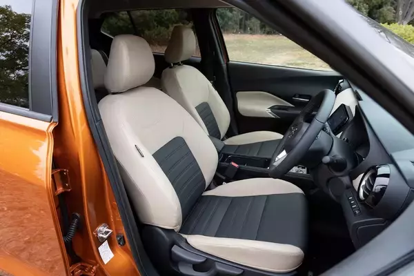 「日産のコンパクトSUV「KICKS e-POWER」に追加された4WDモデルの実力を新唯が探る！」の画像