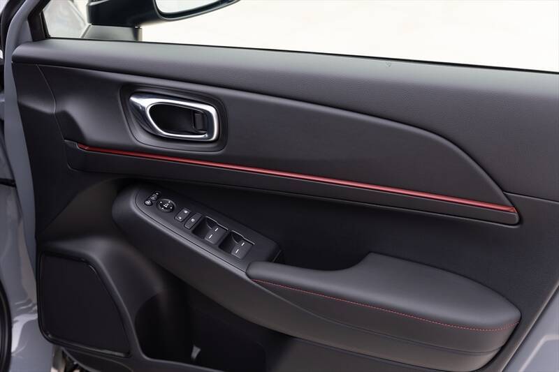 「VEZEL e:HEV RS」は後出しズルい！ と言いたくなるほどイイクルマだった