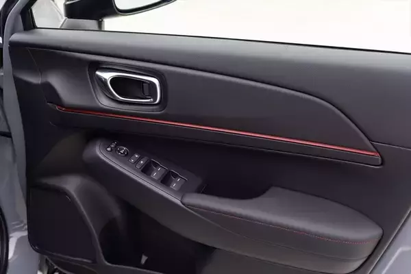 「「VEZEL e:HEV RS」は後出しズルい！ と言いたくなるほどイイクルマだった」の画像