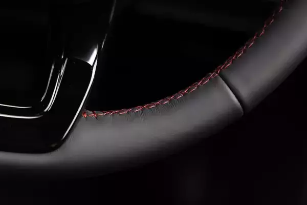 「「VEZEL e:HEV RS」は後出しズルい！ と言いたくなるほどイイクルマだった」の画像