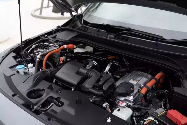 「「VEZEL e:HEV RS」は後出しズルい！ と言いたくなるほどイイクルマだった」の画像