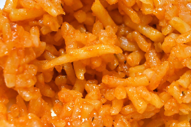 セブン149円「ナポめしおむすび」登場。これだよこれ、B級感がいい