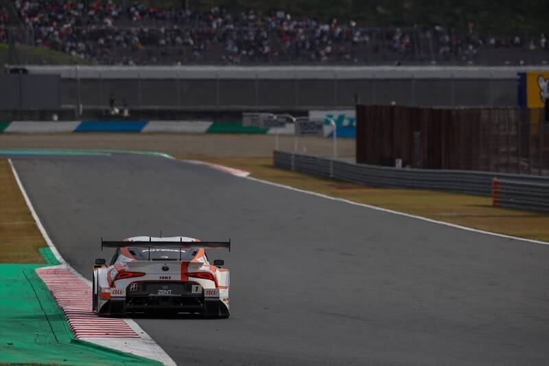 auは今年も強かった！ SUPER GT最終戦でau号が今季3勝目をマークし、史上初の3連覇達成！