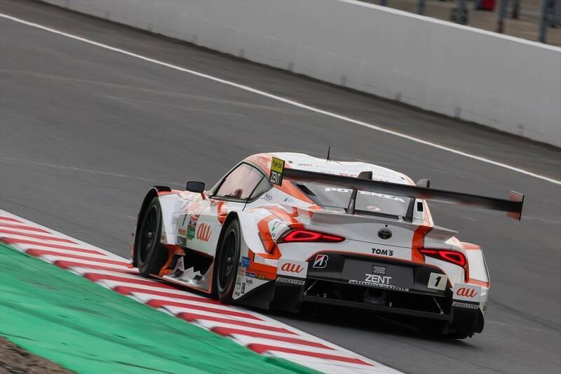 auは今年も強かった！ SUPER GT最終戦でau号が今季3勝目をマークし、史上初の3連覇達成！