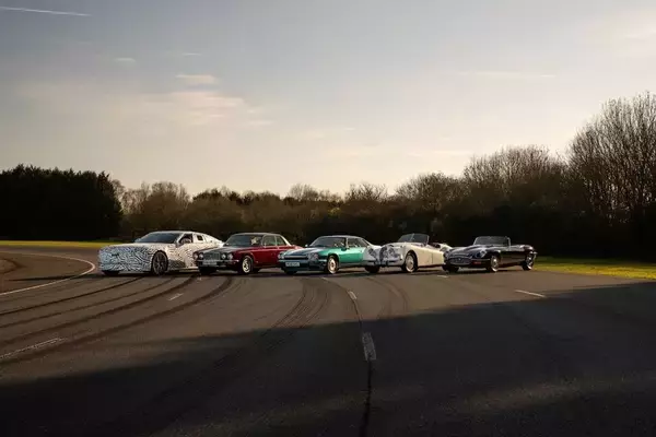 「これが“次のジャガー”だ！ ラグジュアリーEV「4ドアGT」9月公開へ」の画像