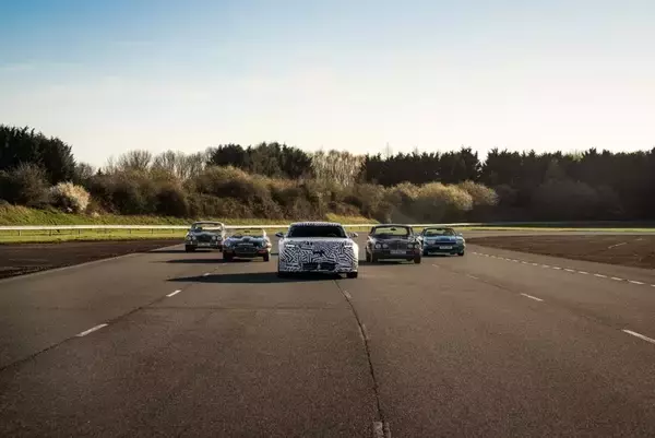 「これが“次のジャガー”だ！ ラグジュアリーEV「4ドアGT」9月公開へ」の画像