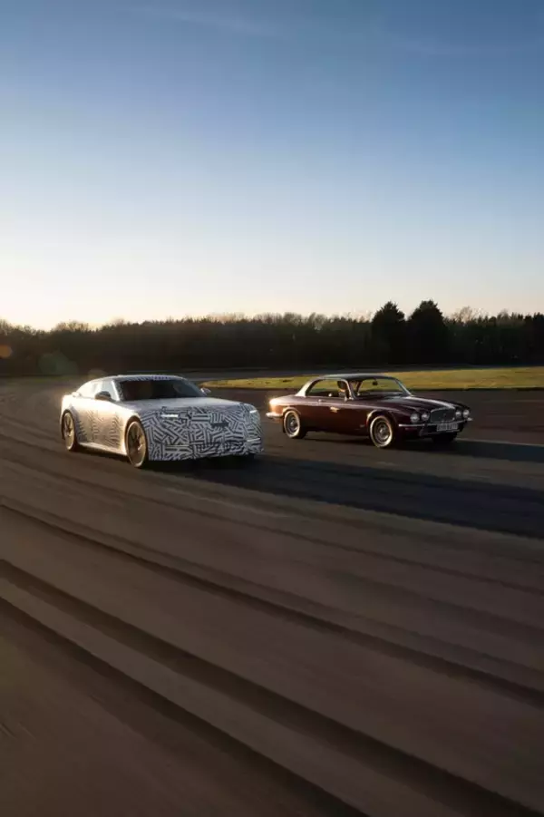 「これが“次のジャガー”だ！ ラグジュアリーEV「4ドアGT」9月公開へ」の画像