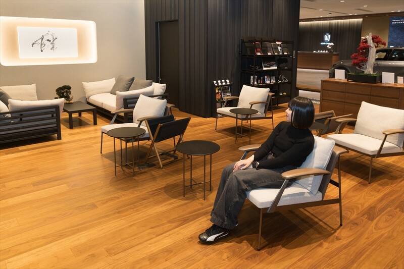 限定70台！ トヨタ紡織が本気で作った「クラウンのシート型デスクチェア」が快適すぎて仕事にならない！