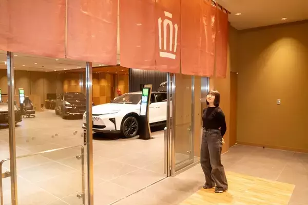 「限定70台！ トヨタ紡織が本気で作った「クラウンのシート型デスクチェア」が快適すぎて仕事にならない！」の画像