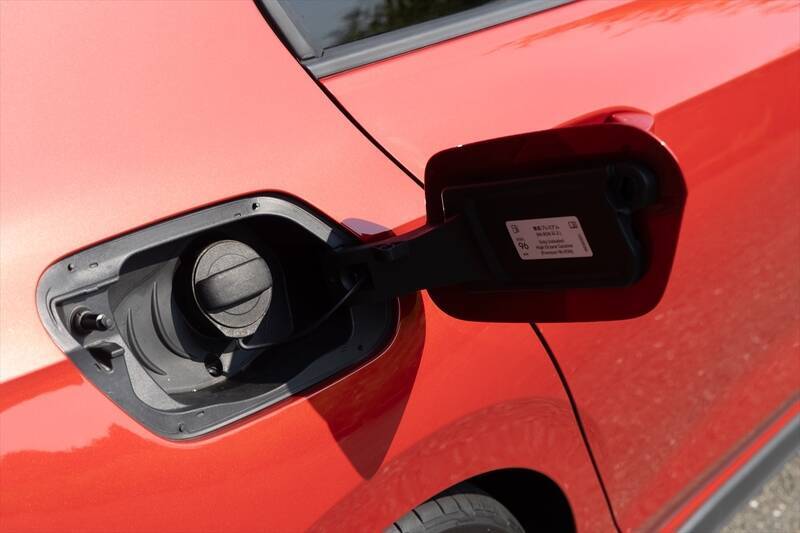 フォルクスワーゲン「ゴルフ GTI」はオトナになったボーイズたちに勧めたいぜいたくな1台