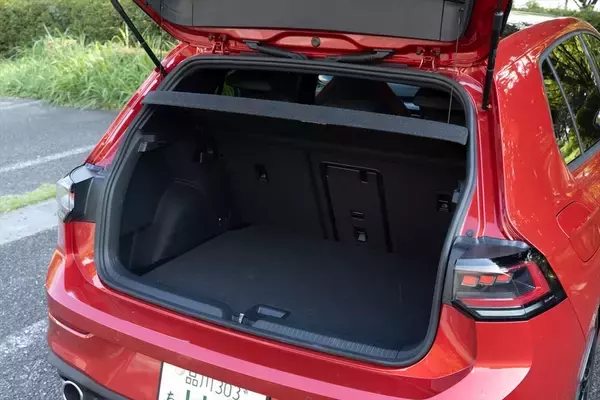 「フォルクスワーゲン「ゴルフ GTI」はオトナになったボーイズたちに勧めたいぜいたくな1台」の画像