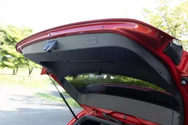 「フォルクスワーゲン「ゴルフ GTI」はオトナになったボーイズたちに勧めたいぜいたくな1台」の画像