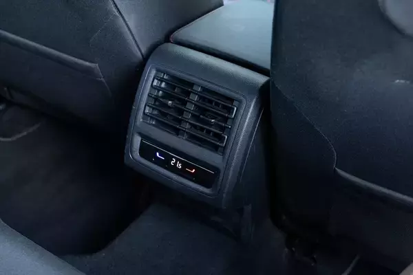 「フォルクスワーゲン「ゴルフ GTI」はオトナになったボーイズたちに勧めたいぜいたくな1台」の画像