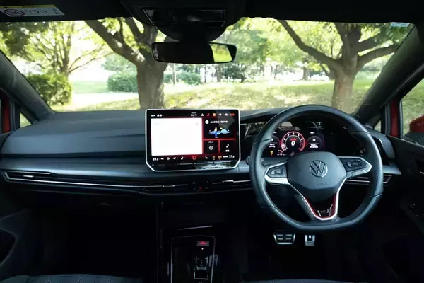 「フォルクスワーゲン「ゴルフ GTI」はオトナになったボーイズたちに勧めたいぜいたくな1台」の画像