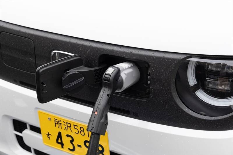 「30分じゃご飯も食べられない！」EV充電の悩みを解決？ ホンダのスマホアプリを使った60分充電＆予約機能が快適すぎた