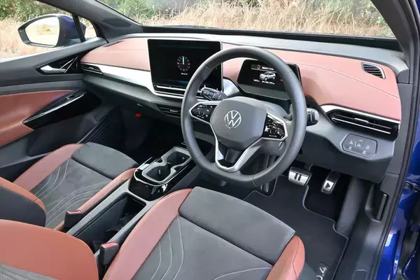 「テスラ「モデルY」vs VW「ID.4」 EV王者に挑む伝統のドイツ車、選ぶべきはどっち？」の画像