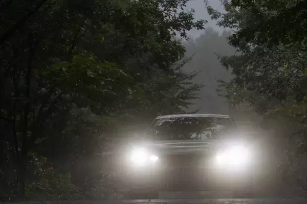 「街乗りでも本当に効く？ シビック TYPE Rの純正アクセサリーを群サイで試す！」の画像