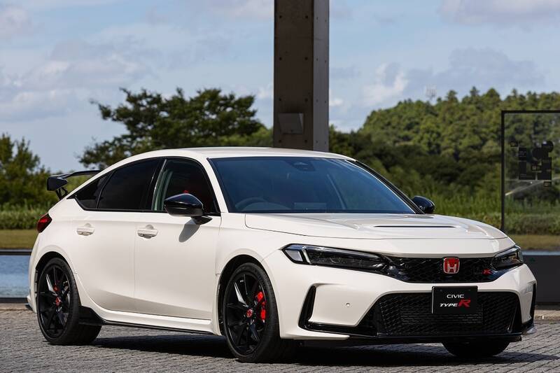 街乗りでも本当に効く？ シビック TYPE Rの純正アクセサリーを群サイで試す！