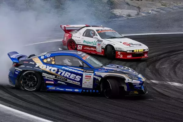 「涼しい季節の開催になったD1GPエビスだが、コースアウト続出の大波乱」の画像