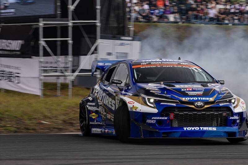 涼しい季節の開催になったD1GPエビスだが、コースアウト続出の大波乱