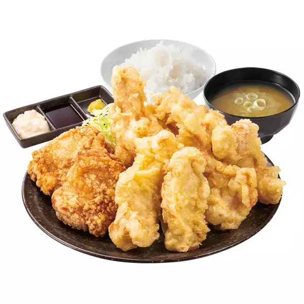 「とり天もからあげも食べたい人へ　人気「合盛り」復活、鶏天8個の倍盛りも」の画像