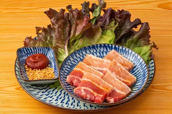 「4種の冷麺×焼肉食べ放題！韓国屋台グルメを食べつくす期間限定フェア」の画像