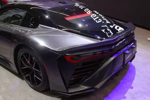 「「GR GT」はトヨタが送り出す究極のスポーツカー！ V8×ハイブリッドが衝撃すぎる！」の画像