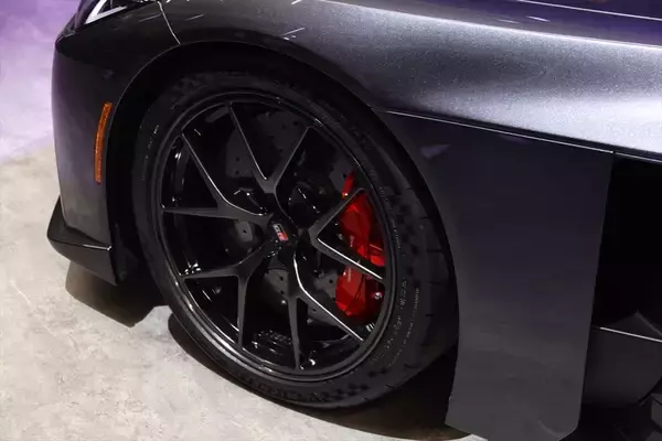 「「GR GT」はトヨタが送り出す究極のスポーツカー！ V8×ハイブリッドが衝撃すぎる！」の画像