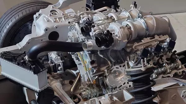 「「GR GT」はトヨタが送り出す究極のスポーツカー！ V8×ハイブリッドが衝撃すぎる！」の画像