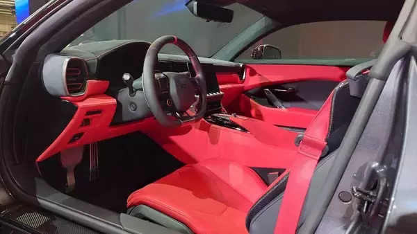 「「GR GT」はトヨタが送り出す究極のスポーツカー！ V8×ハイブリッドが衝撃すぎる！」の画像