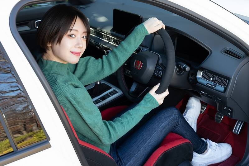 6代目「シビックTYPE R」はスポーツカーが苦手な人にこそ乗ってほしい