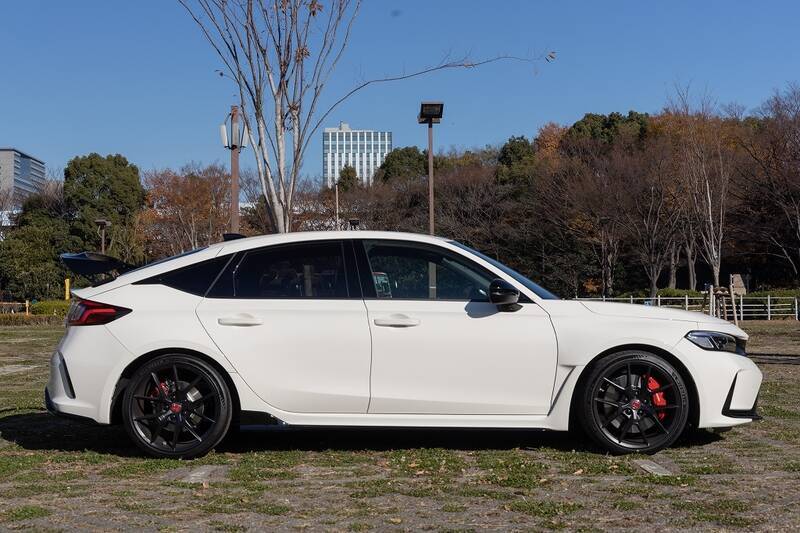6代目「シビックTYPE R」はスポーツカーが苦手な人にこそ乗ってほしい