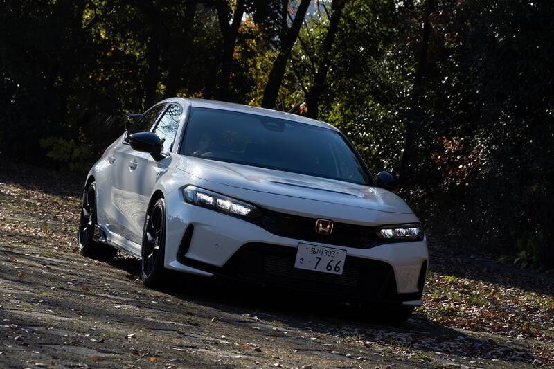 6代目「シビックTYPE R」はスポーツカーが苦手な人にこそ乗ってほしい