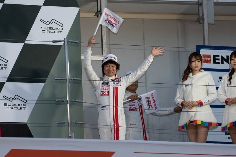 6代目「シビックTYPE R」はスポーツカーが苦手な人にこそ乗ってほしい