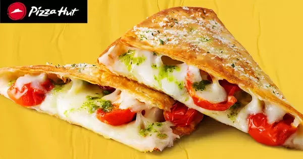 「ソースにディップして食べる新感覚ピザ！ ピザハット「Hut Melts（ハットメルツ）」新発売」の画像