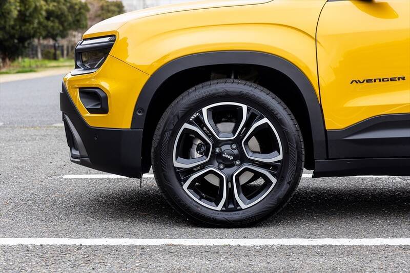 「こんな小せぇJeepがあるか！」本国アメリカ人も驚く極小ハイブリッドSUVが日本上陸