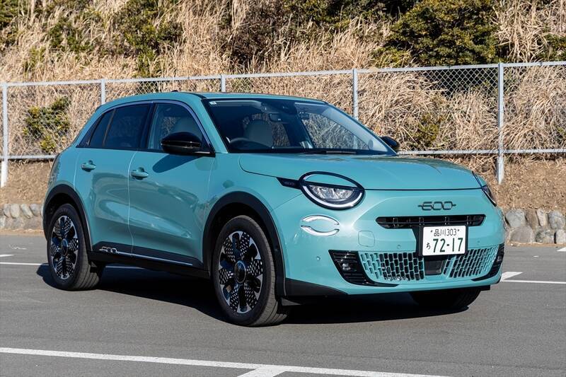「こんな小せぇJeepがあるか！」本国アメリカ人も驚く極小ハイブリッドSUVが日本上陸