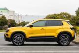 「「こんな小せぇJeepがあるか！」本国アメリカ人も驚く極小ハイブリッドSUVが日本上陸」の画像4