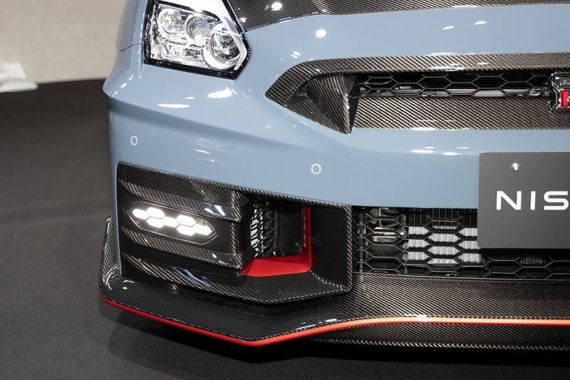 日産が新型「GT-R」を発表！ 限定仕様車とNISMOチューンをアイドルが最速チェック！