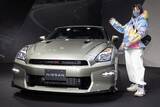「日産が新型「GT-R」を発表！ 限定仕様車とNISMOチューンをアイドルが最速チェック！」の画像7